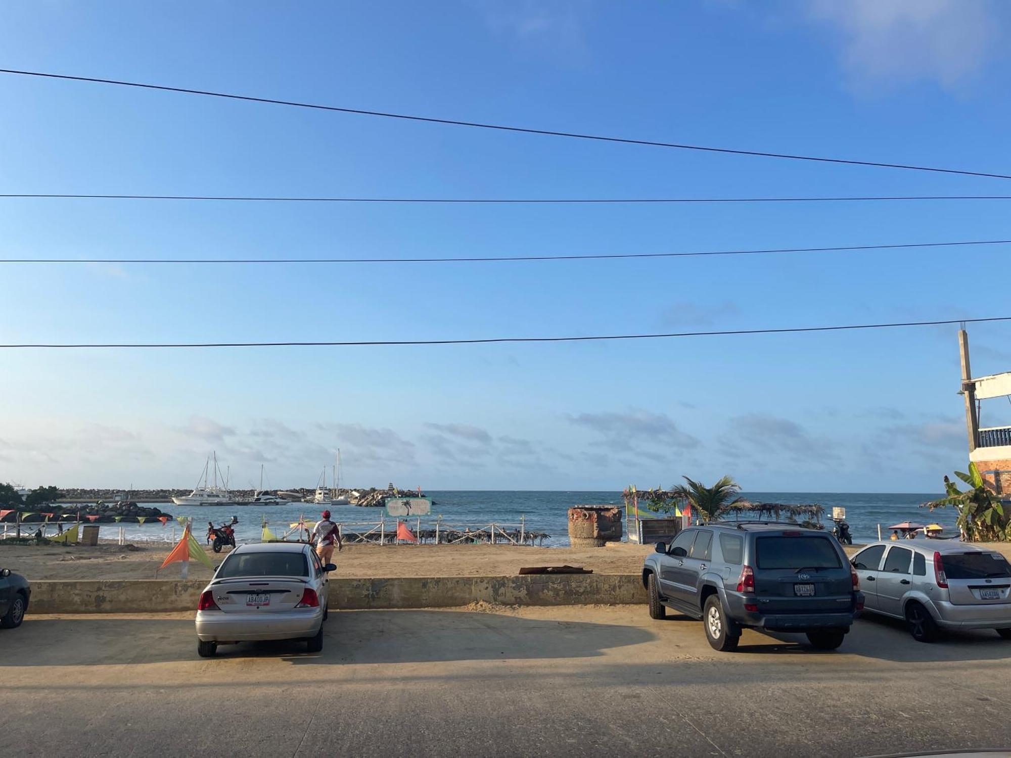 Hotel Brisas Del Mar 2022 Catia La Mar 외부 사진