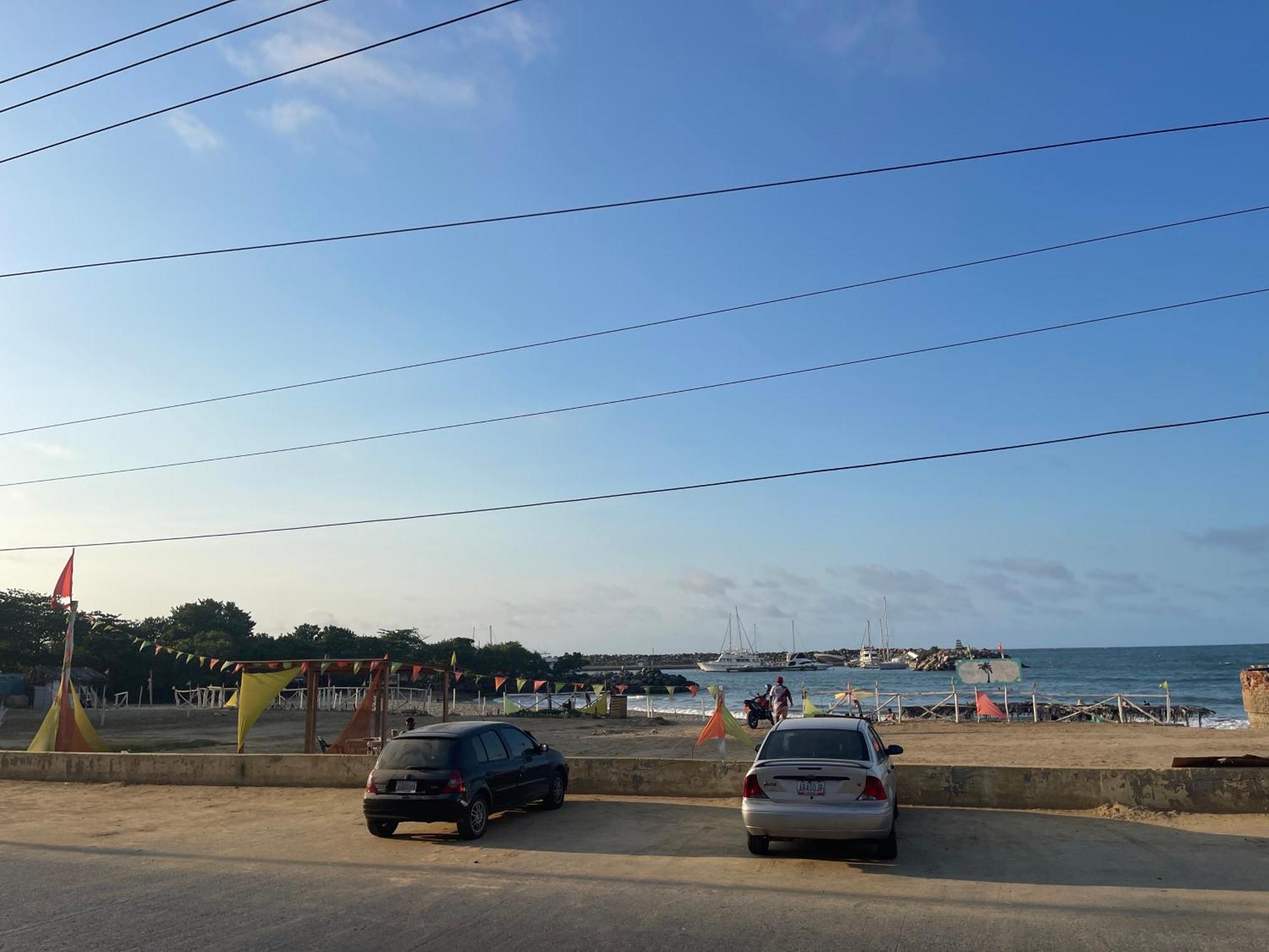 Hotel Brisas Del Mar 2022 Catia La Mar 외부 사진